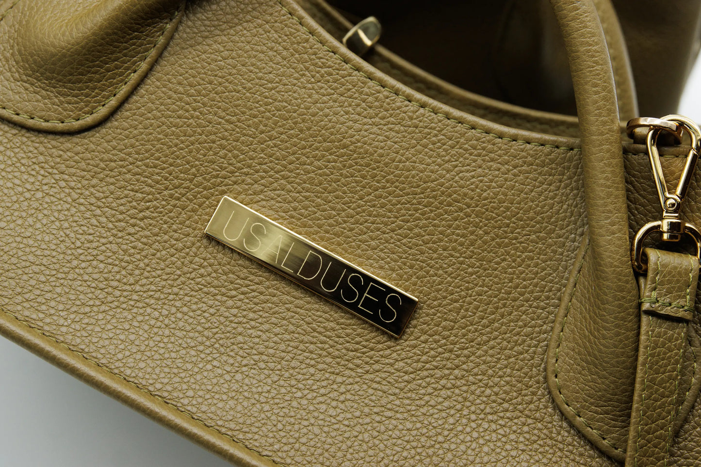 LOORE ROHELINE KÄEKOTT "USALDUSES"